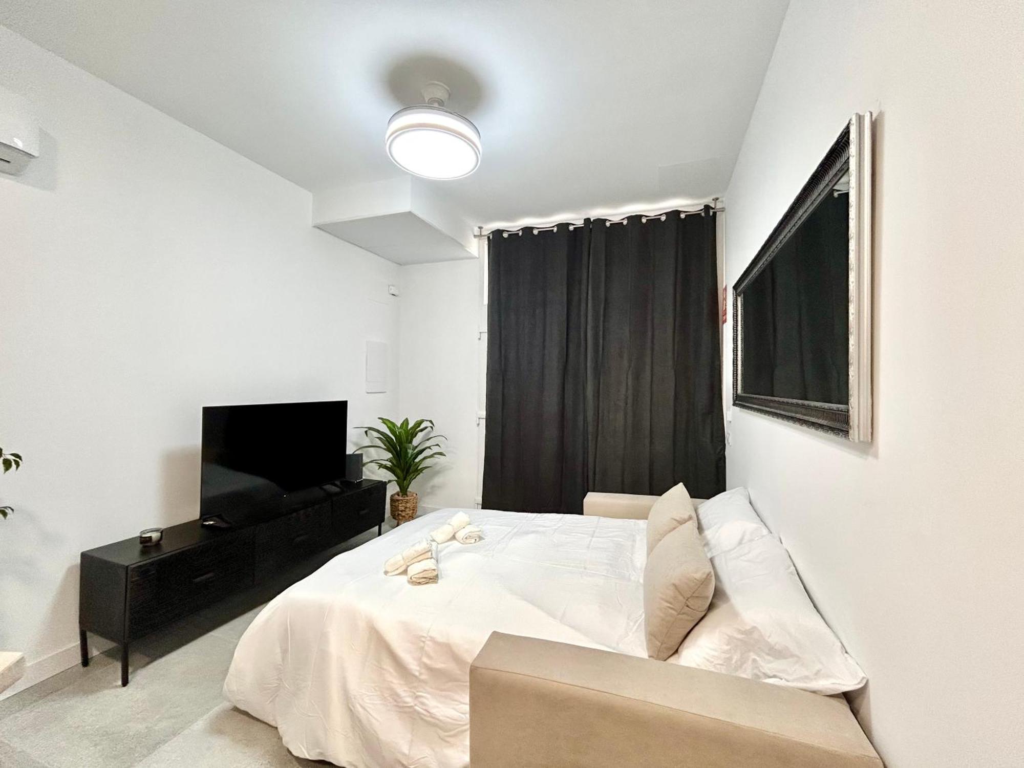 Valencia Comfort Stay Near Metro, 2 Bed, 1 Bath Exterior foto