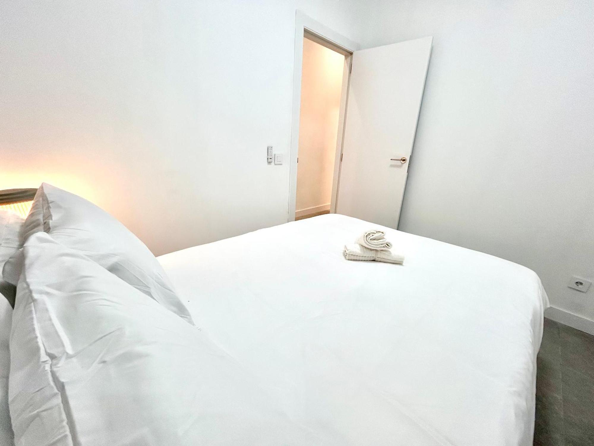 Valencia Comfort Stay Near Metro, 2 Bed, 1 Bath Exterior foto