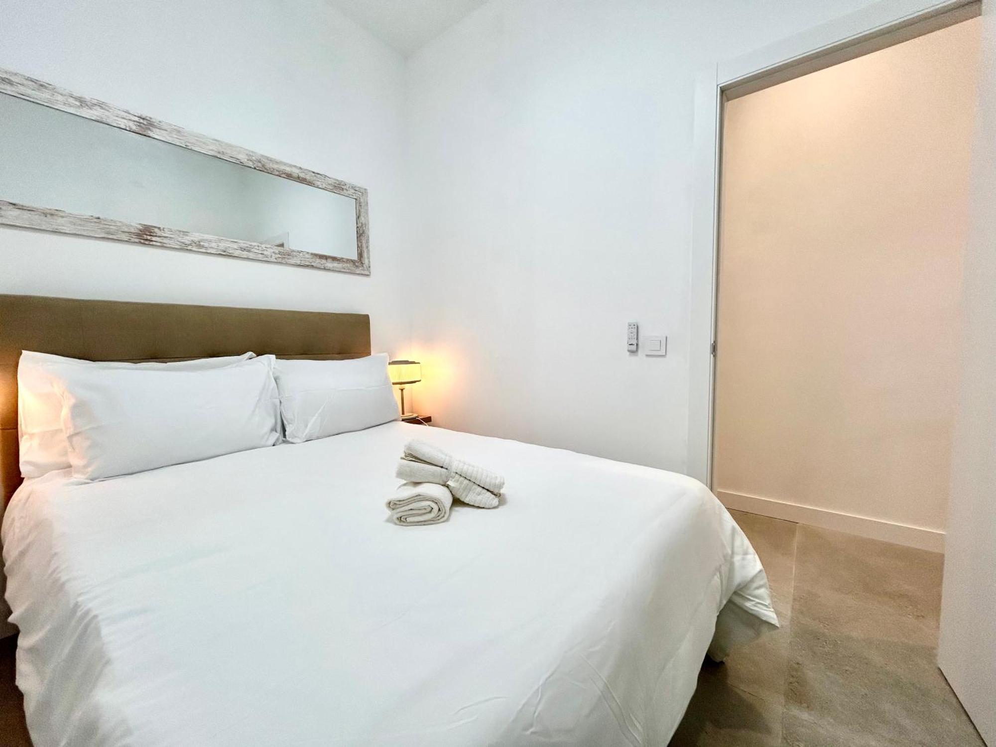 Valencia Comfort Stay Near Metro, 2 Bed, 1 Bath Exterior foto